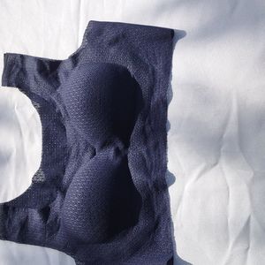 Size medium sports bra